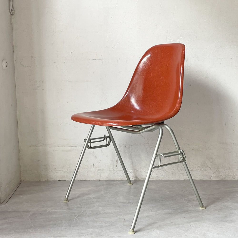 ハーマンミラー Herman Miller サイドシェルチェア セカンド 2nd FRP テラコッタ スタッキングベース イームズ ビンテージ A ★