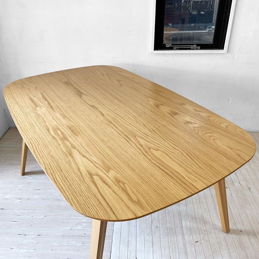 ボーコンセプト BoConcept ハウゲ HAUGE ダイニングテーブル オーク材 W160cm ナチュラルテイスト モダンスタイル 定価¥ 215,900- ★