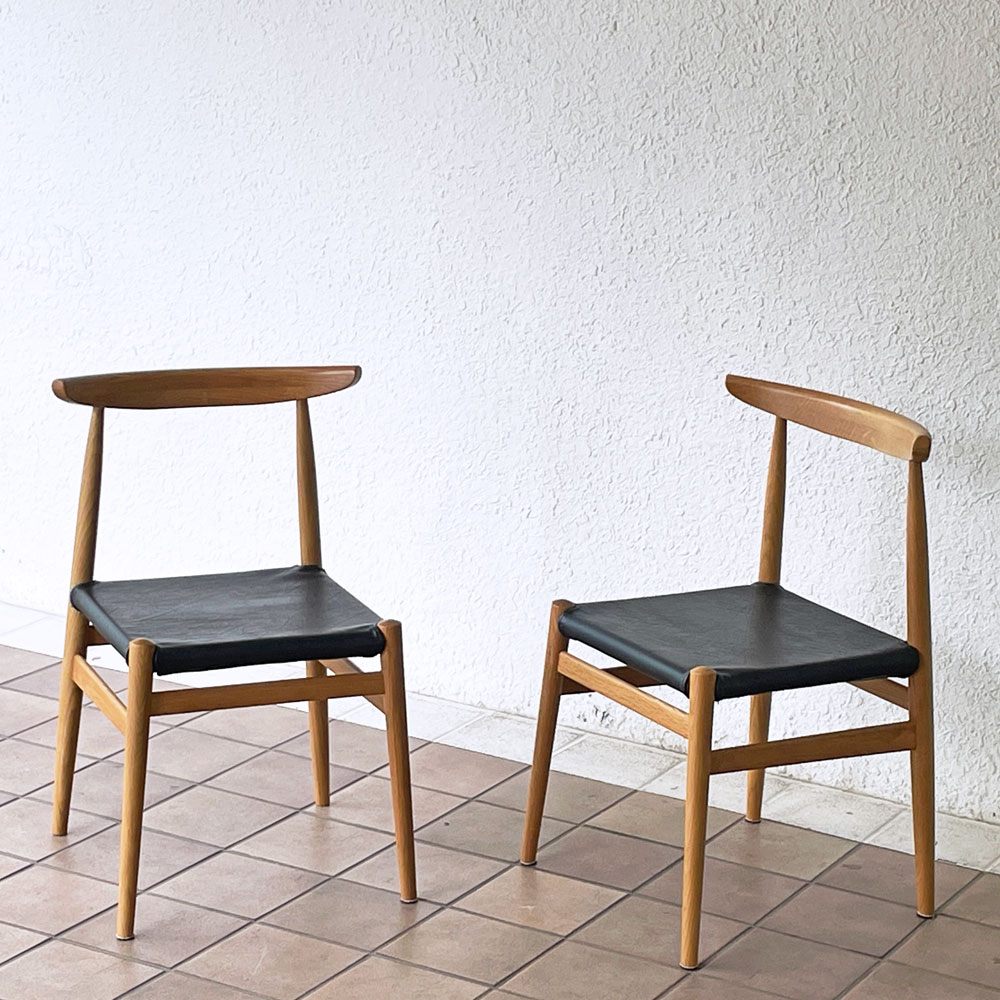 ノーウェアライクホーム NOWHERE LIKE HOME リス LYS ダイニングチェア PVCレザー カバーリング オーク材 関家具 展示品 定価\24,750- Ｂ ◇