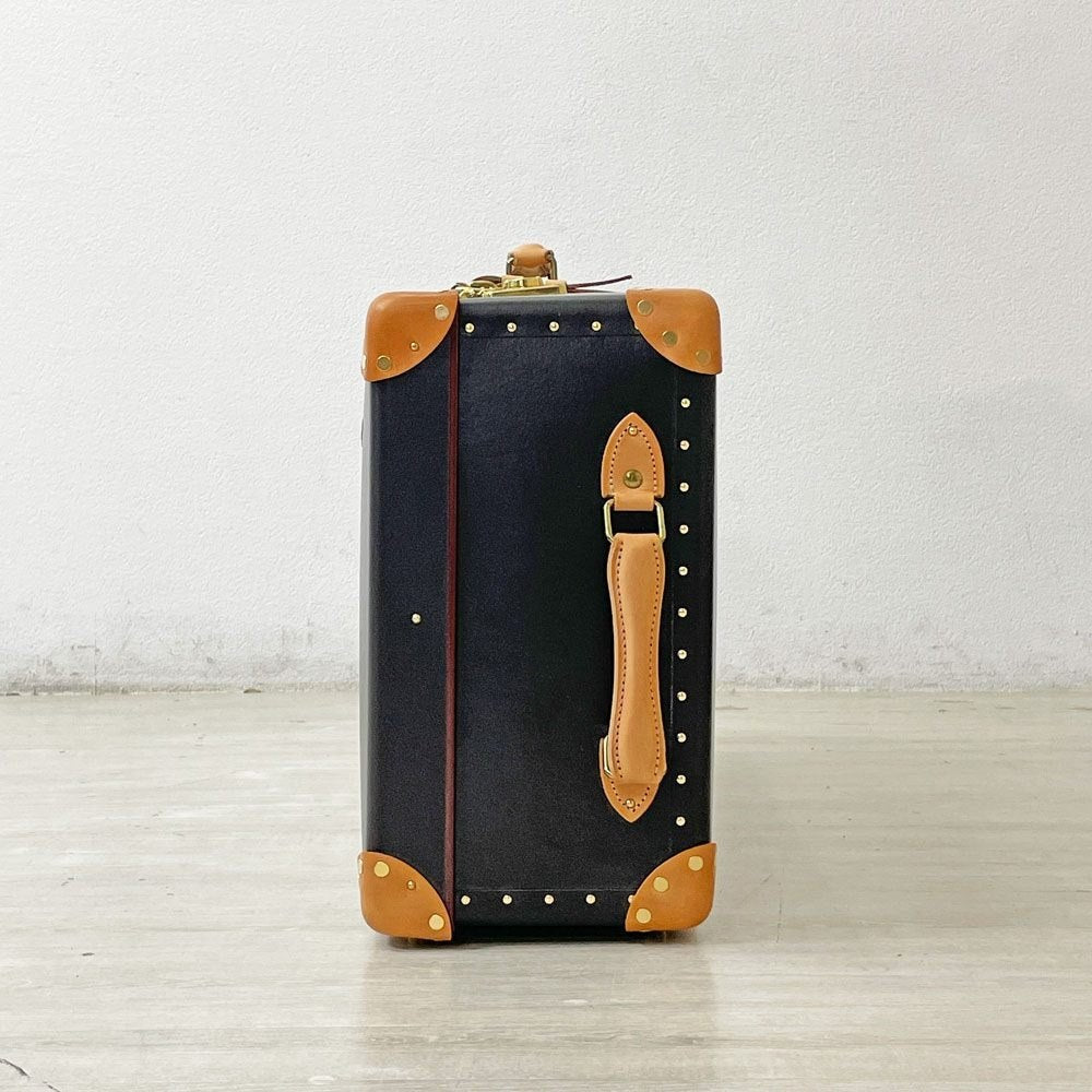 グローブトロッター GLOBE-TROTTER サファリ ラージ スーツケース 二輪 74L ブラウン×ナチュラル 本革 伸縮ハンドル無し ●