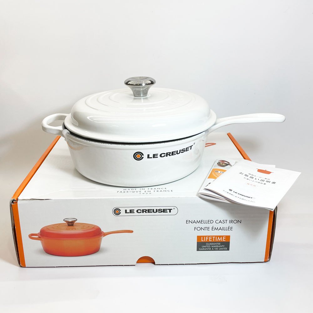 ルクルーゼ LE CREUSET Cassadou カサドゥ 片手鍋 フライパン 26cm エナメル鋳鉄 琺瑯 ホワイト オーブン IH対応 フランス 新品未使用品 ★