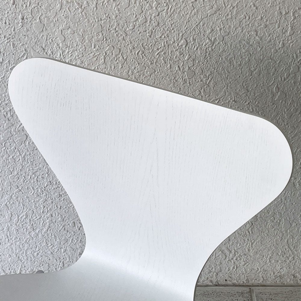 フリッツハンセン Fritz Hansen 3107 セブンチェア カラードアッシュ ホワイト アルネ・ヤコブセン 2022年製 北欧家具 デンマーク ◇