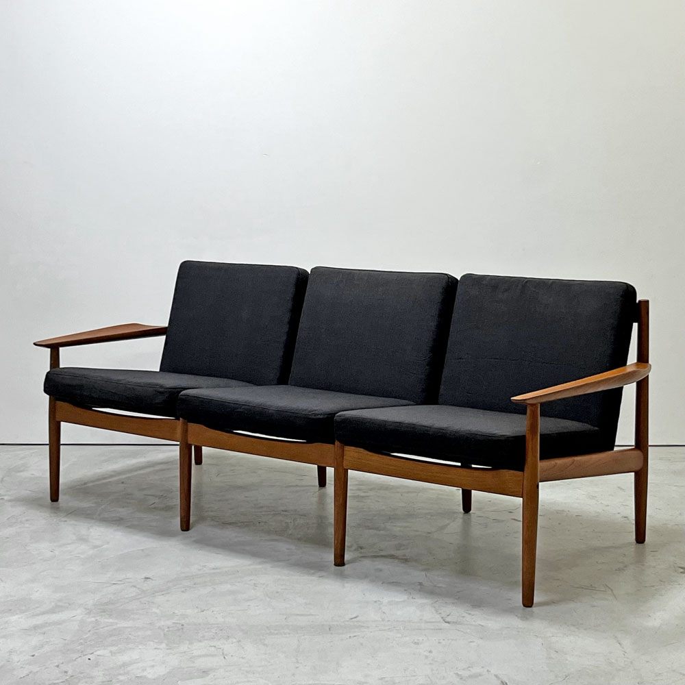グロストルップ Glostrup Mobelfabrik 3pソファ チーク材 アルネ・ヴォッダー Arne Vodder デンマーク 北欧ビンテージ ●
