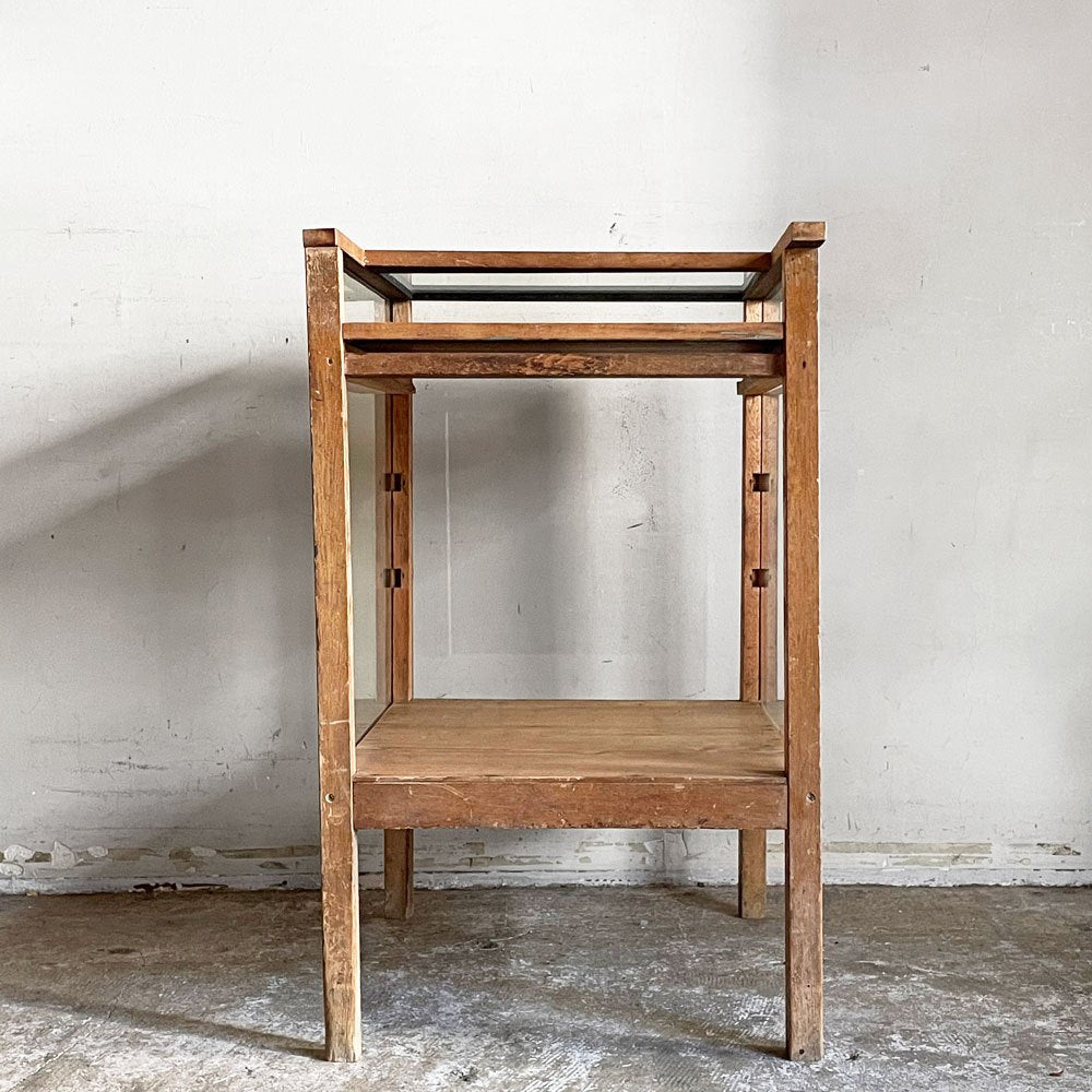 ジャパンビンテージ Japan Vintage 古い木味のガラスショーケース ディスプレイラック サイドケース 古家具 ■