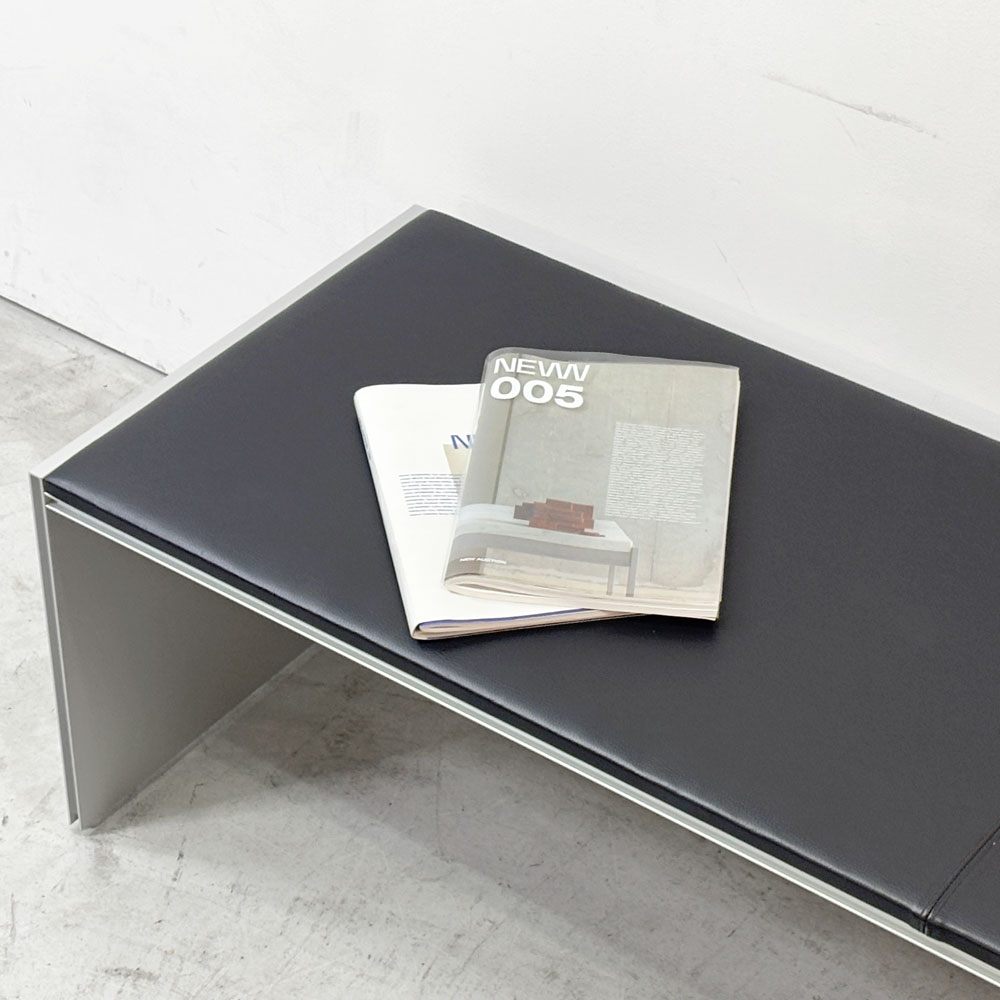 カッシーナ CASSINA IXC エアフレーム3014 AIR FLAME ベンチ 3人掛け FX革 本革 W168cm デヴィッド・チッパーフィールド ●