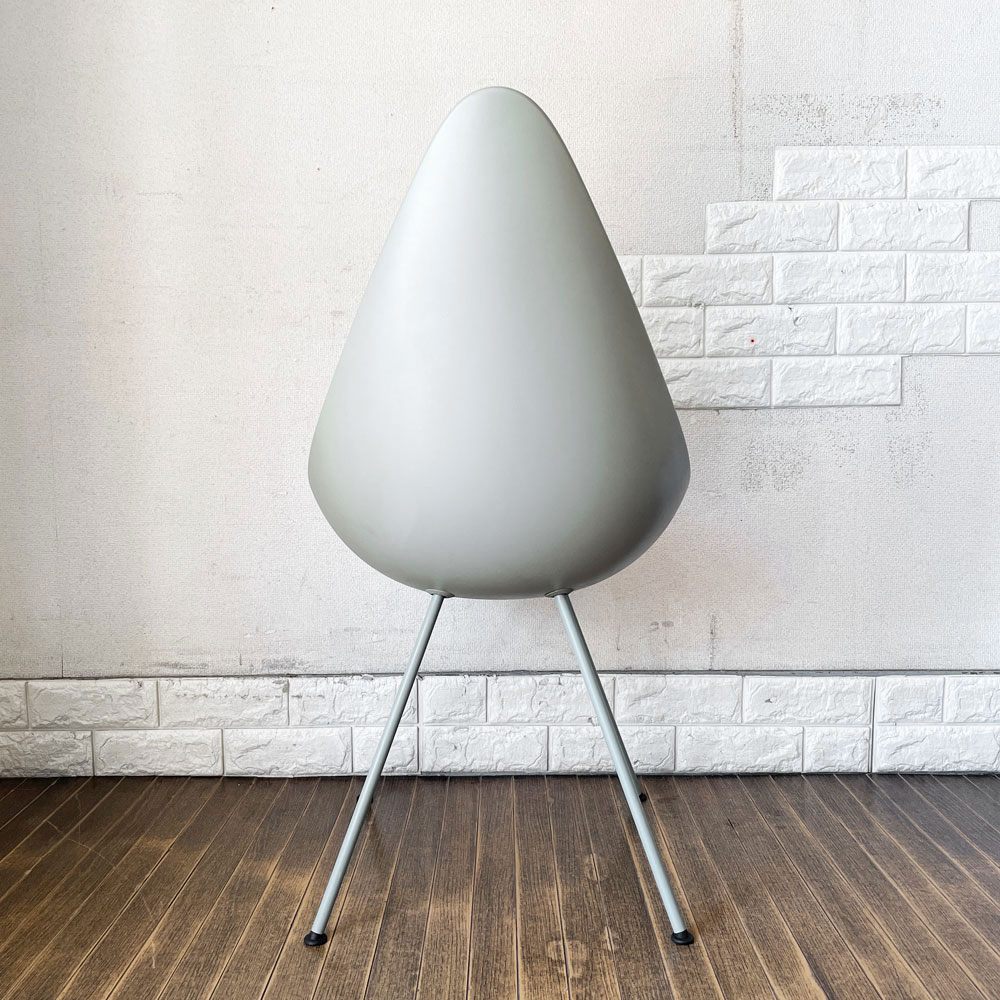 フリッツハンセン Fritz Hansen ドロップチェア DROP ダイニングチェア ストーングレー 脚塗装 アルネ・ヤコブセン デンマーク 廃番カラー 現行定価￥55,880- ◎