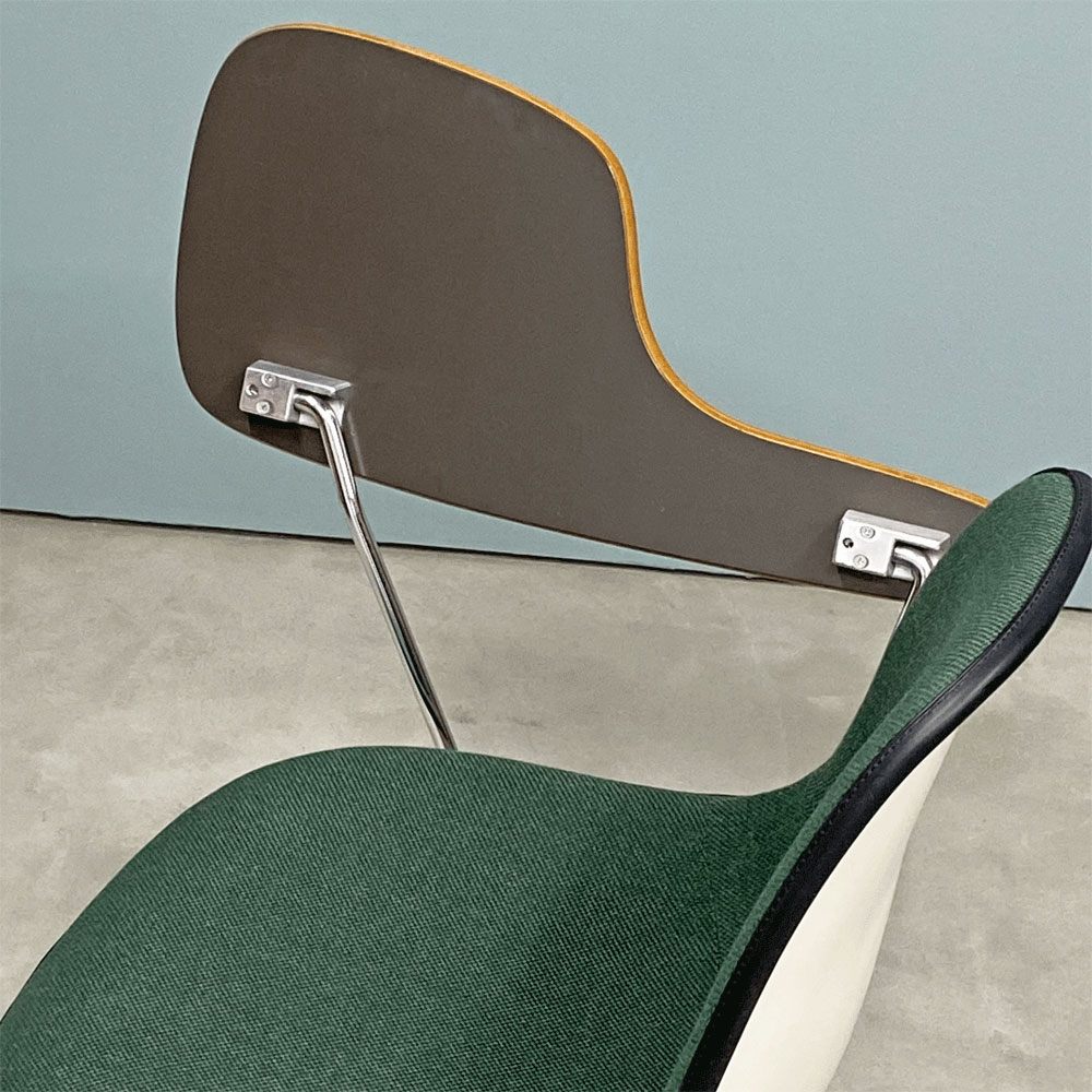ハーマンミラー Herman Miller サイドシェルチェア セカンド 2nd ビンテージ アプホルスター スクールベース 肘掛けテーブル付 イームズ ミッドセンチュリー B ◎