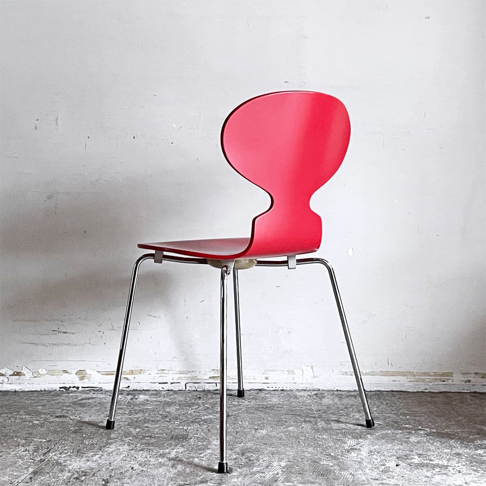 フリッツハンセン Fritz Hansen アントチェア ANT CHAIR ロッソ ラッカー仕上げ アルネ・ヤコブセン ブラック 1995年製 ロッソ 北欧 デンマーク 廃番カラー ■