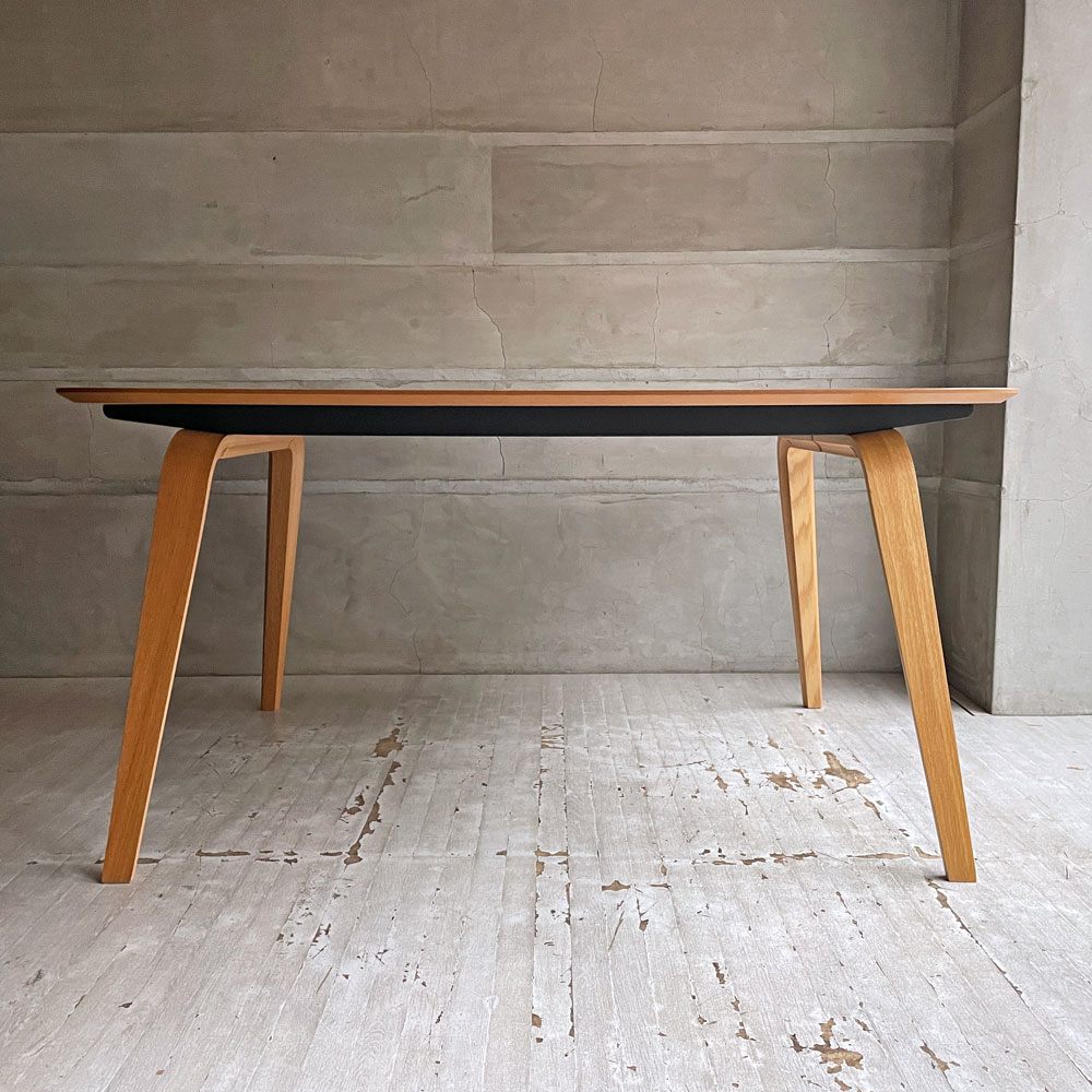 ボーコンセプト BoConcept ハウゲ HAUGE ダイニングテーブル オーク材 W160cm ナチュラルテイスト モダンスタイル 定価¥237,900- ♪
