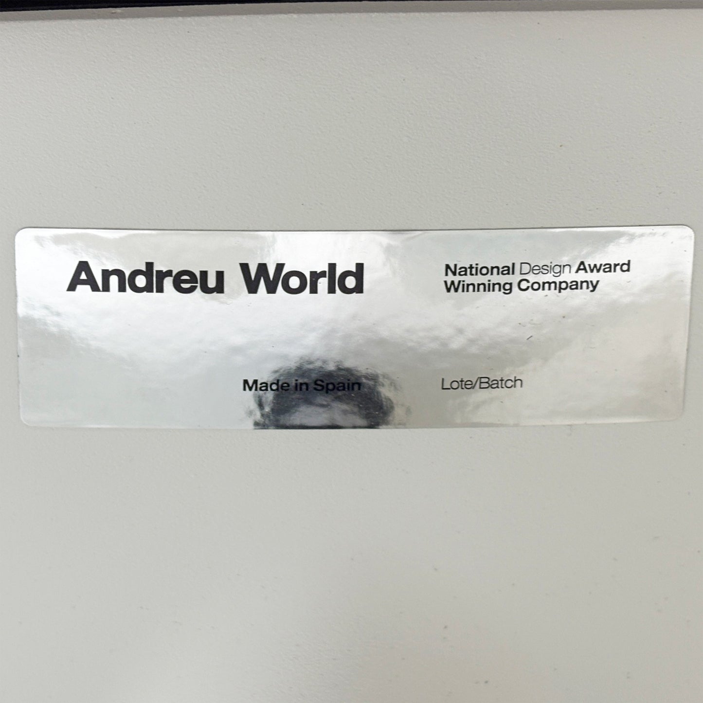 アンドリューワールド Andreu World フレックス エグゼクティブ Flex Executive ローバックチェア 回転式スターベース 本革 参考定価278,630円 ●