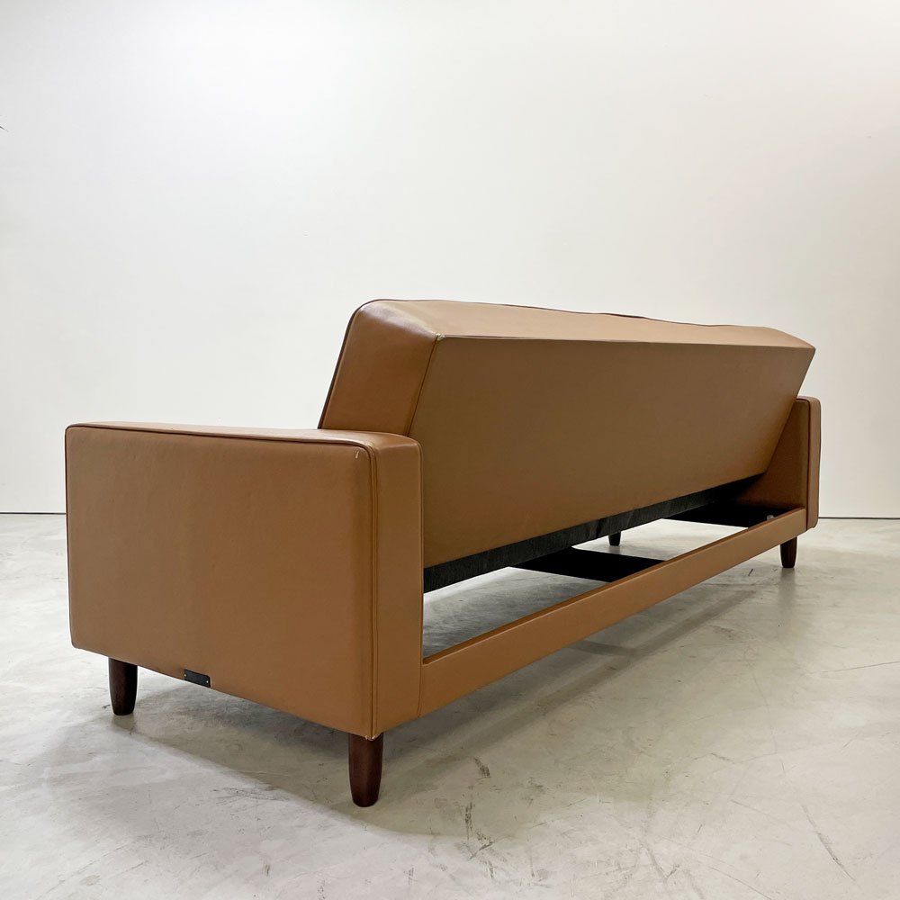 カリモク60 karimoku スリーピングソファ ソファベッド デイベッド リーベルブラウン PVCレザー ブナ材 ミッドセンチュリー 現状品 ●