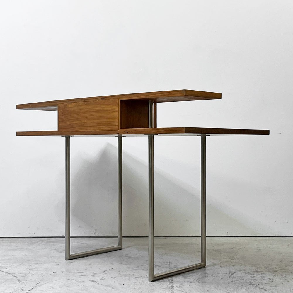 ザ・コンランショップ THE CONRAN SHOP アイリーンデスク EILEEN ウォールナット材 収納棚付 スチール脚 モダンデザイン ●