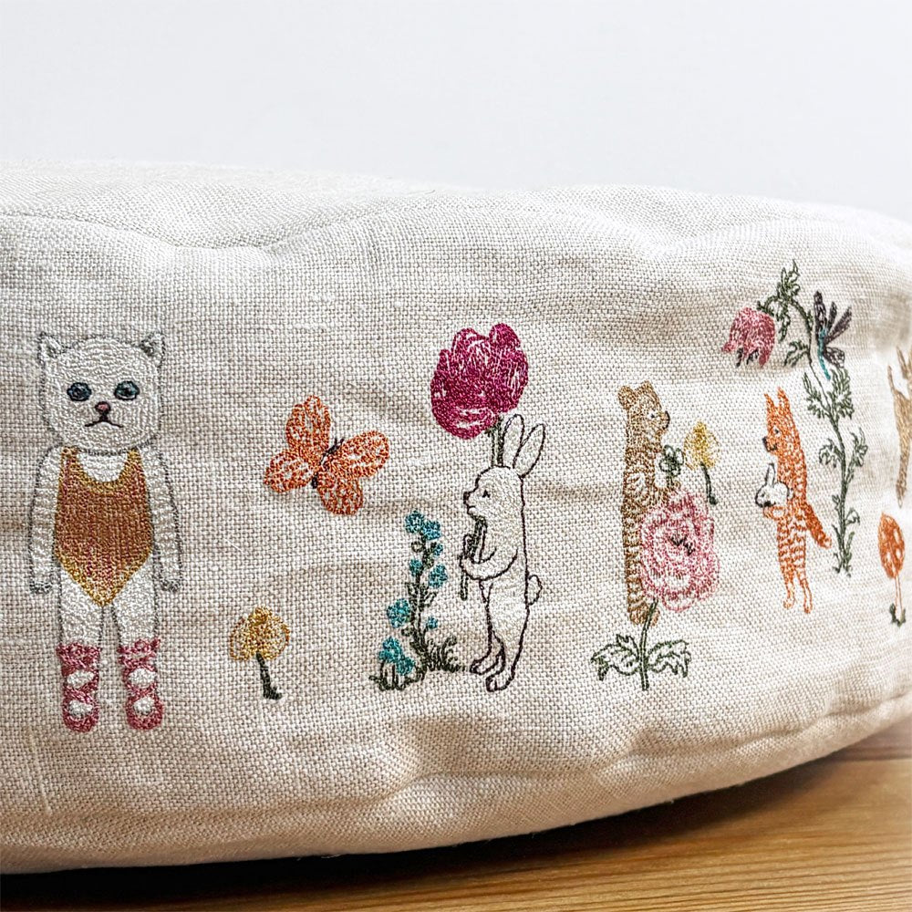 コーラルアンドタスク x オルネコ Coral & Tusk x Orneko ラウンドネコベッド Secret garden 50×50cm クッション リネン カバーリング 刺繍 ●
