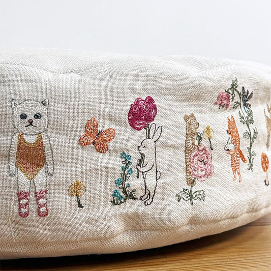 コーラルアンドタスク x オルネコ Coral & Tusk x Orneko ラウンドネコベッド Secret garden 50×50cm クッション リネン カバーリング 刺繍 ●