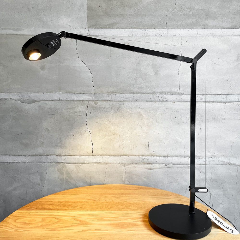 アルテミデ Artemide デメトラ プロフェッショナル Demetra Professional Table テーブルライト デスクライト 無段階調光機能 深澤直人 展示品 箱付♪
