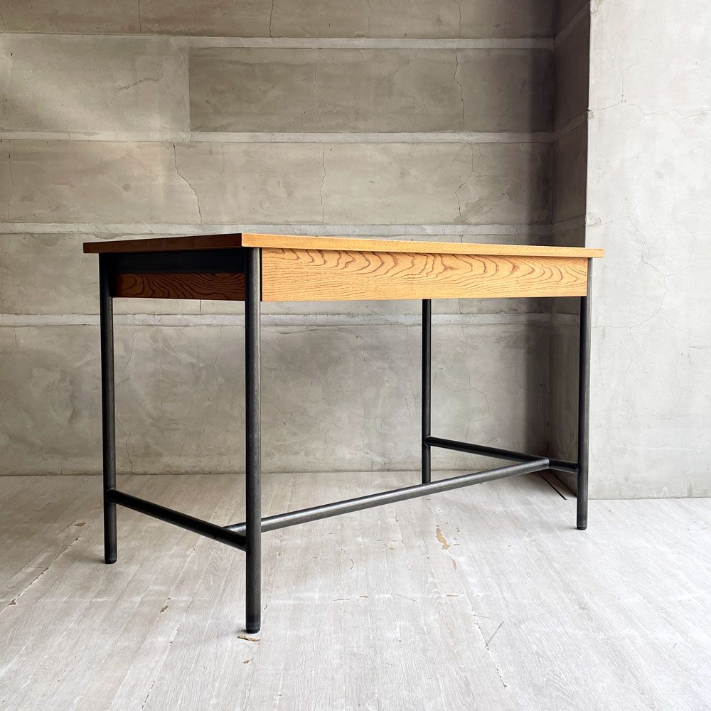 トラックファニチャー TRUCK FURNITURE スット デスク SUTTO DESK ナラ材 x スチール脚 インダストリアルデザイン 定価￥220,000- ♪