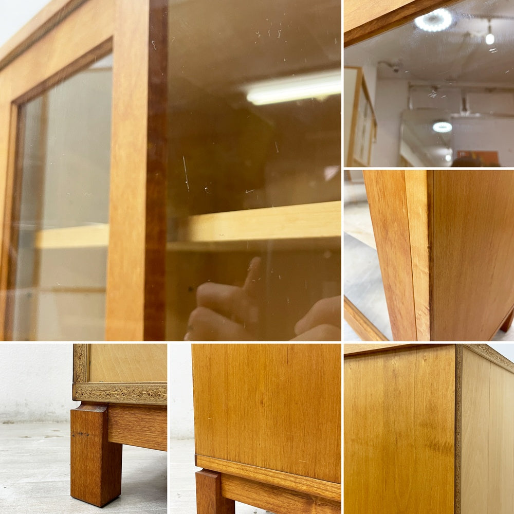イクスス ikususu FURNITURE ガラスキャビネット 飾り棚 本棚 アルダー材 ナチュラルモダン 廃番 ●