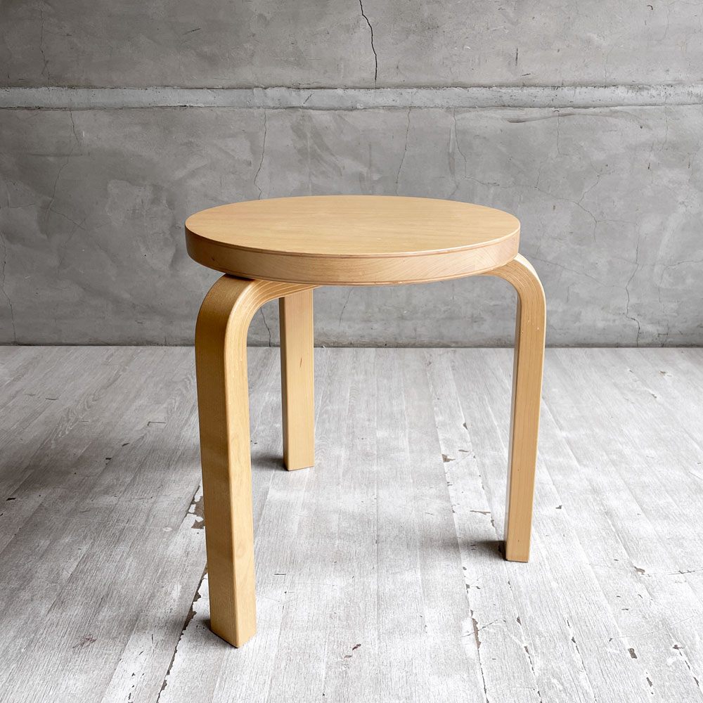アルテック Artek スツール 60 stool 60 ウスタヴァ Ystava 3本脚 バーチ材 ラッカー塗装 FIN/JPNフレンドシップコレクション 外交関係樹立100周年記念モデル 脚カット品 アルヴァ・アアルト 廃番希少 A ♪