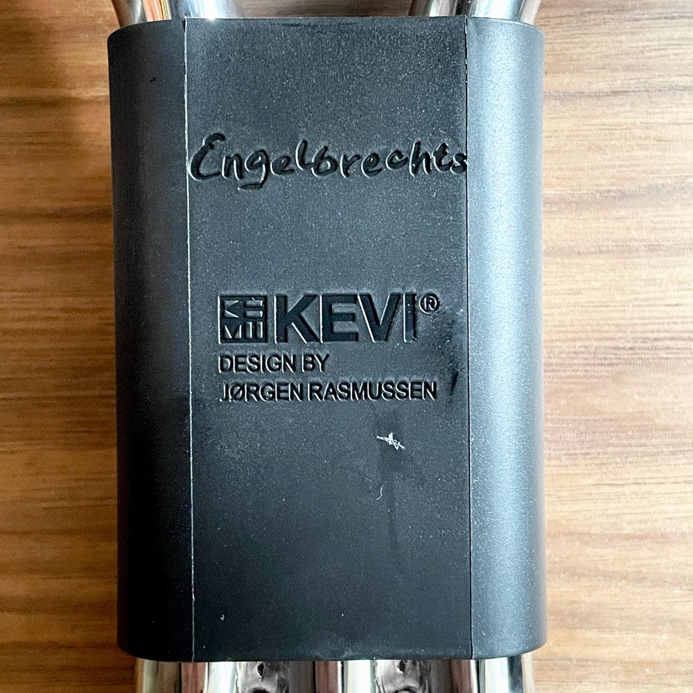 エンゲルブレヒト Engelbrechts ケヴィ KEVI 2060 メタルフレーム プライウッド スタッキングチェア ヨルゲン・ラスムッセン デンマーク 未使用保管品 A ■