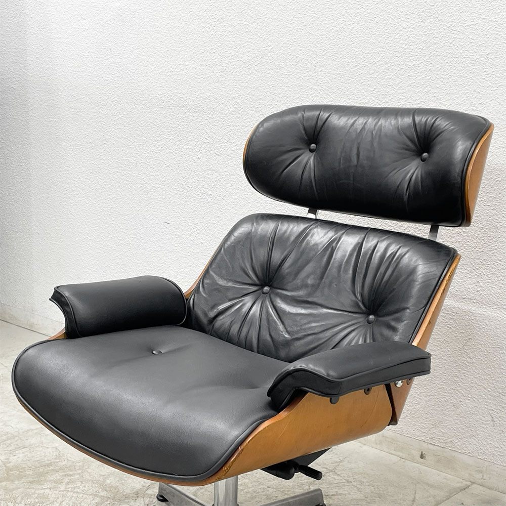 イームズ ラウンジチェア & オットマン付き チャールズ＆レイ・イームズ C&R Eames リプロダクト 現状品 〓