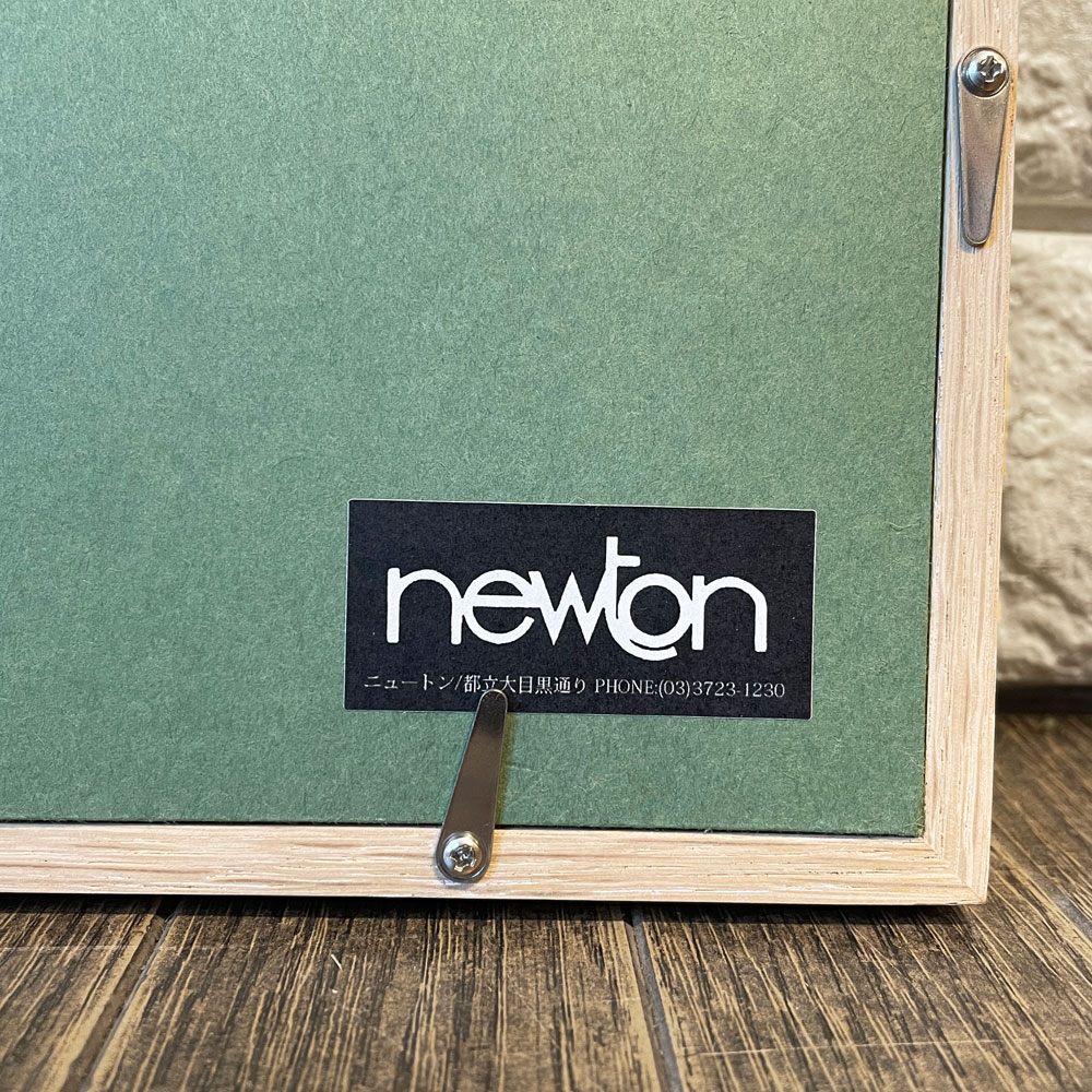 ニュートン newton 都立大 オリジナルウッドフレーム 額縁 オーダー品 オーク材 ワイパーホワイト 69.5×45.5cm 外箱付 ◎