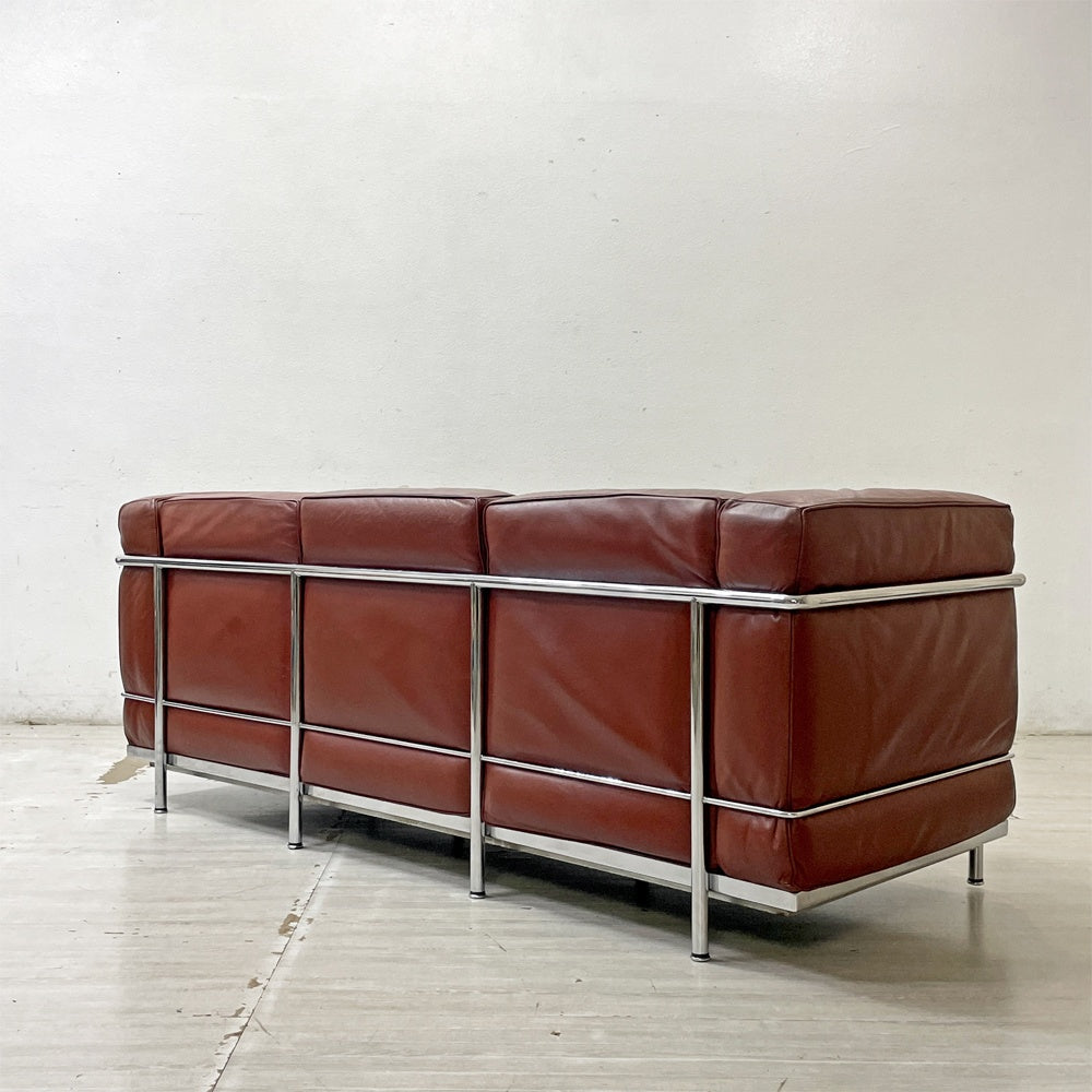 カッシーナ Cassina LC2 ソファ 3シーター ポリエステルパッディング仕様 グランフォール イ・マエストリ ル・コルビュジェ ブラウン系×クローム MoMA永久所蔵品 参考価格：220万相当 ●