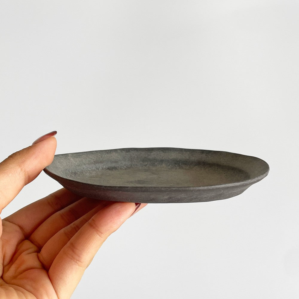 吉田次朗 オーバルプレート 楕円皿 リムプレート ホワイトグレー Sサイズ Φ12.5cm 陶器 現代作家 ■