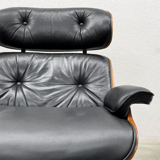 イームズ ラウンジチェア & オットマン付き チャールズ＆レイ・イームズ C&R Eames リプロダクト 現状品 〓
