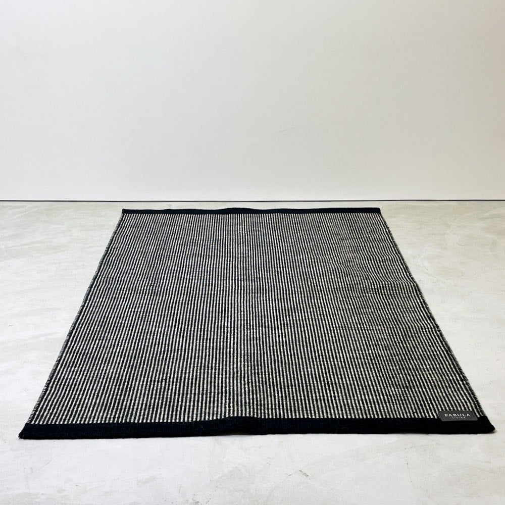 ファビュラ FABULA HARALD ラグ 140×200cm ホワイト×ブラック ニュージーランドウール ACTUS取扱 北欧 デンマーク ●