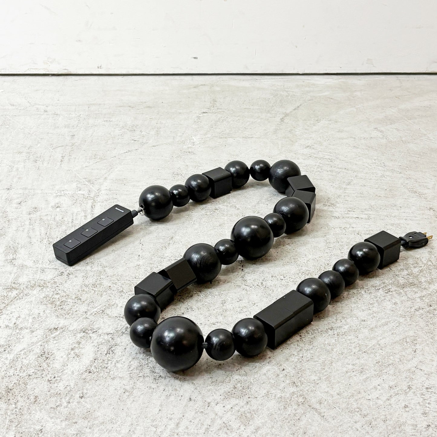 ブレス BLESS ケーブルジュエリーマルチプラグ CABLE JEWELRY MULTIPLUG 配線コード 延長コード WOODEN ELEMENTS 3口 140cm ブラック ●