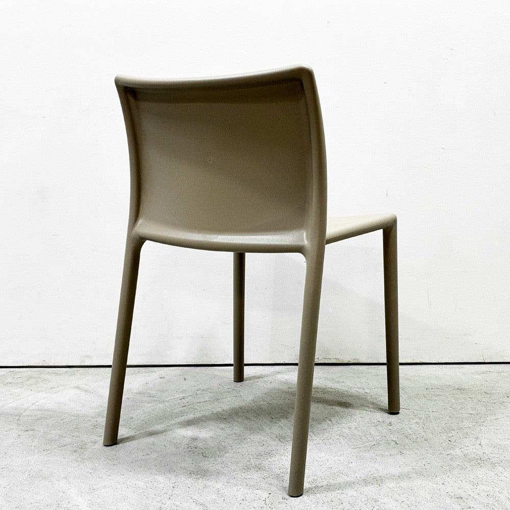 マジス MAGIS エアチェア AIR CHAIR スタッキングチェア ダイニングチェア ベージュ ジャスパー・モリソン 新品未使用品 美品 D ●