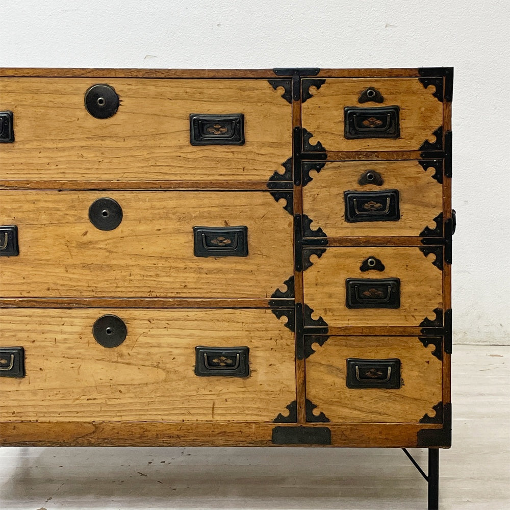 飛騨高山 和箪笥 古箪笥 タンス 収納 鉄器 アイアン脚リメイク 7抽斗 古家具 ジャパンビンテージ ●