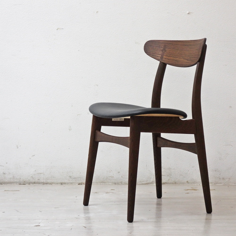 カールハンセン＆サン Carl Hansen & Son CH30P ダイニングチェア オーク材 スモークオイル レザーシート ハンス・J・ウェグナー 北欧家具 ●