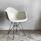 ハーマンミラー Herman Miller アームシェルチェア 現行FRP製 パーチメント エッフェルベース C&R イームズ ミッドセンチュリー  ■