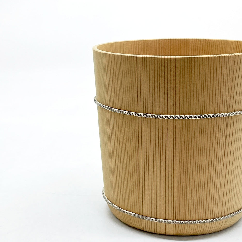 桶屋 近藤 Okeya Kondo 酒器 吉野杉 9.5cm 京都 伝統工芸品 近藤太一 箱付き 美品 ●