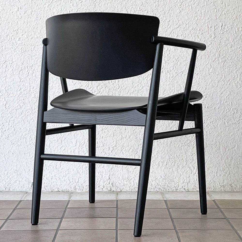フリッツハンセン Fritz Hansen エヌゼロワン N01 ダイニングチェア アームチェア オーク無垢材 佐藤オオキ 参考定価￥139,480- 販売終了品 ◇