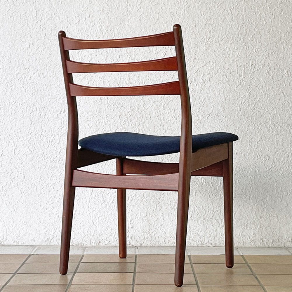 北欧ビンテージ Scandinavia Vintage ダイニングチェア 無垢材 ファブリック 北欧家具 モダンデザイン ◇