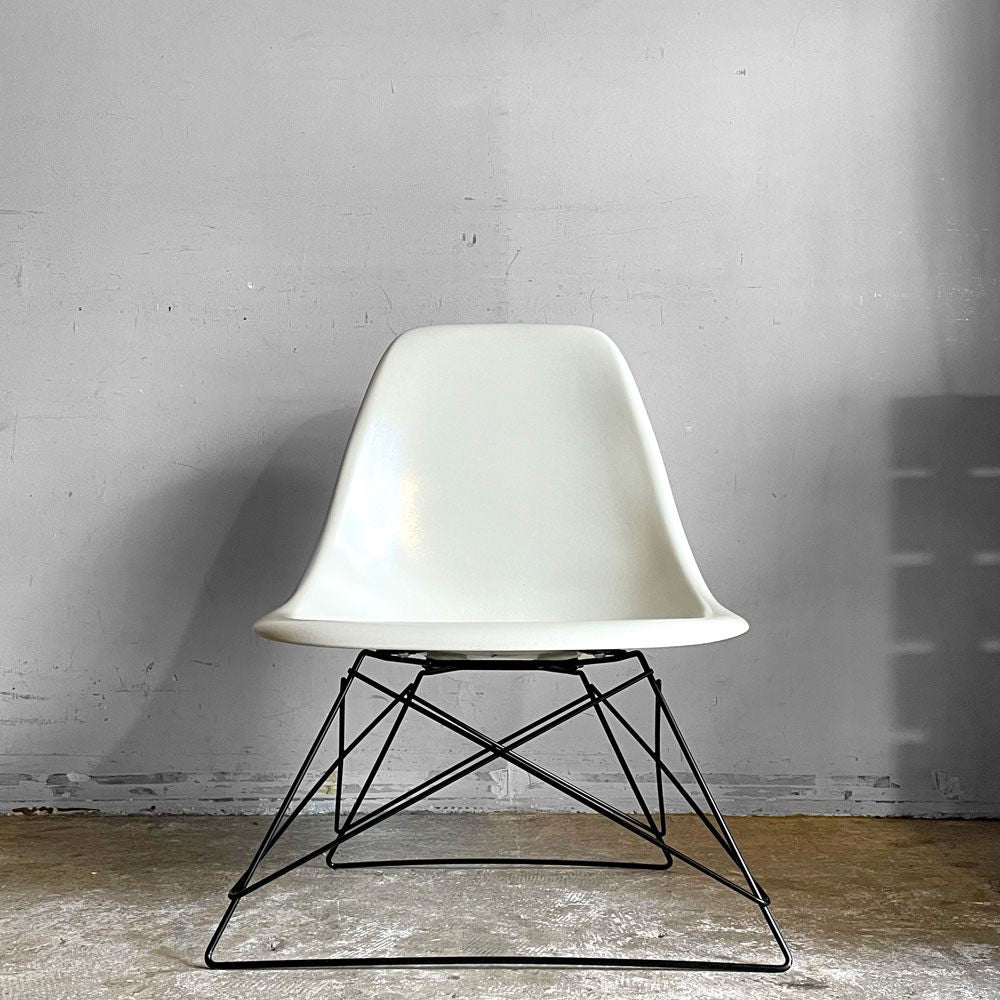 ハーマンミラー Herman Miller サイドシェルチェア 現行 FRP パーチメント キャッツクレイドルベース C&R イームズ ミッドセンチュリー ■
