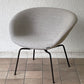 フリッツハンセン Fritz Hansen ポットチェア 3318 POT ラウンジチェア ファブリック クリスチャンハウン ベージュ ブラウンブロンズレッグ アルネ・ヤコブセン デンマーク 定価￥297,880- 展示品 ◇