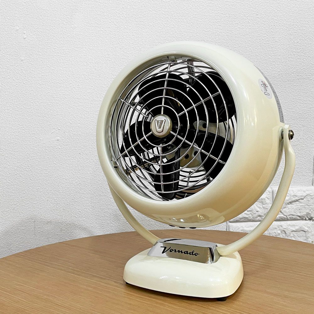ボルネード VORNADO Classicシリーズ サーキュレーター VFAN2-JP ビンテージホワイト アメリカ 24畳対応 定価¥27,500- 未使用保管品 ◎