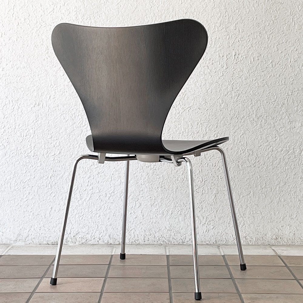 フリッツハンセン Fritz Hansen セブンチェア ダイニングチェア カラードアッシュ ブラック アルネ・ヤコブセン 北欧 デンマーク 定価￥76,780- 美品 A ◇