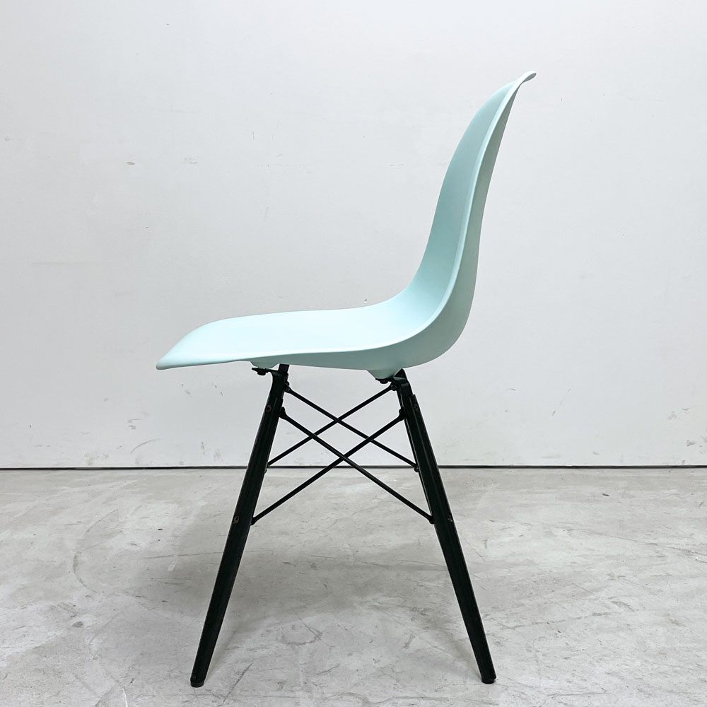 ハーマンミラー HermanMiller サイドシェルチェア ドゥエルレッグ DSW アクアスカイ × エボニー ポリプロピレン製 イームズ A ●