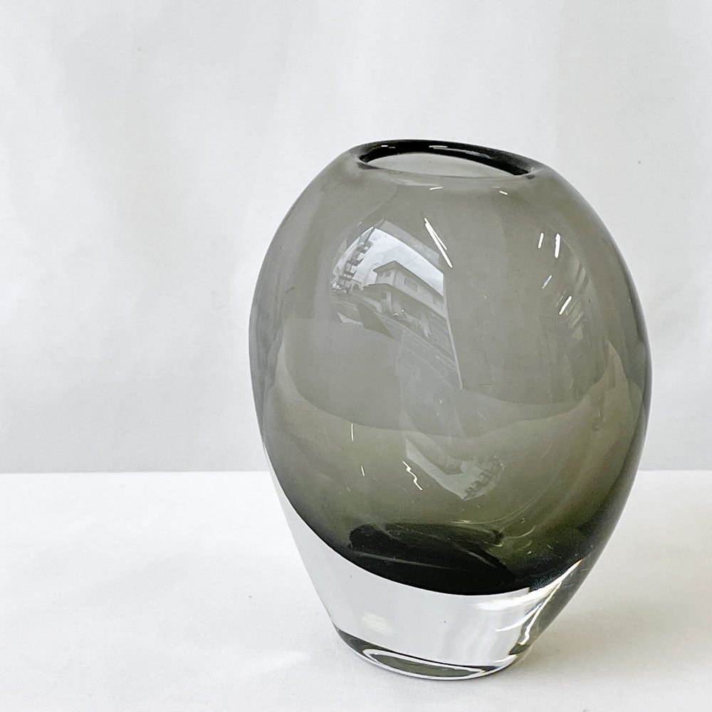 北欧ビンテージ ガラスフラワーベース W10.5×H11.5cm 花瓶 花器 グレー ◇