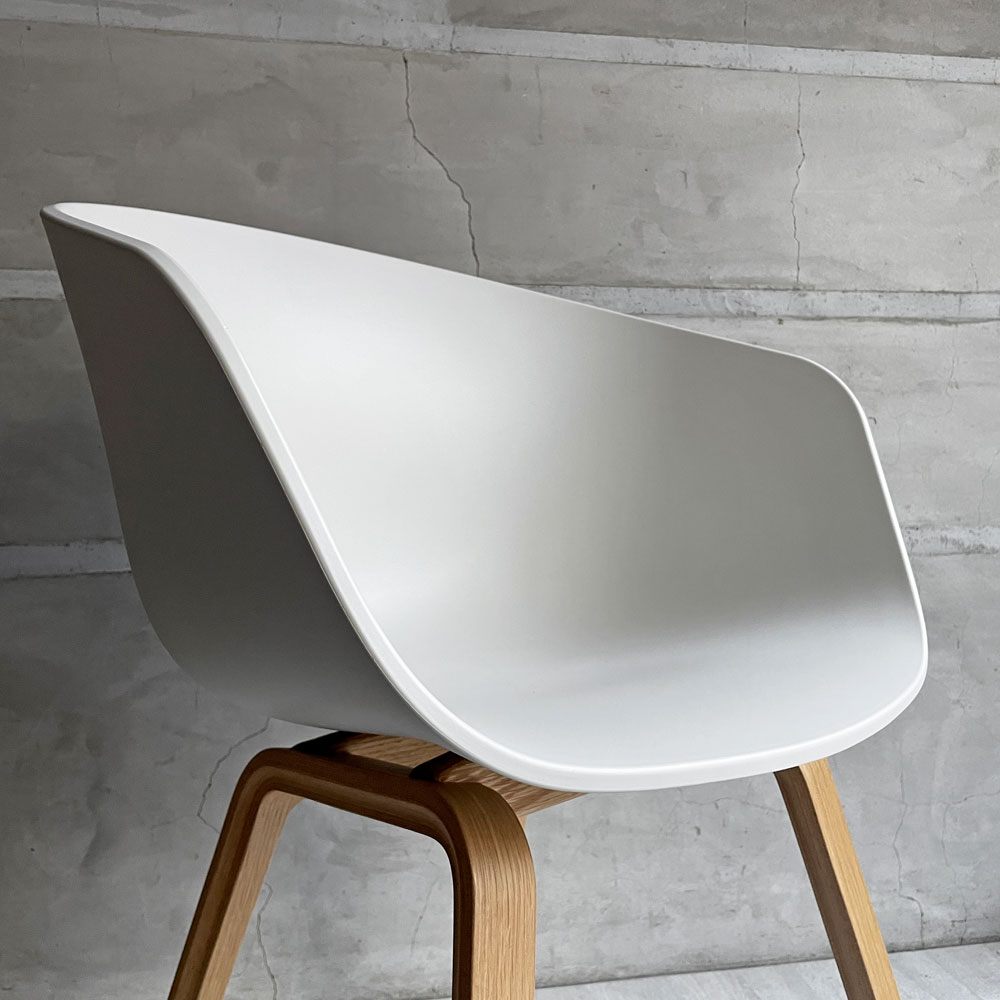 ヘイ HAY アバウト ア チェア ABOUT A CHAIR AAC22 アームチェア ダイニングチェア メランジェクリーム ヒー・ウェリング 北欧モダン デンマーク 定価￥59,400- ♪