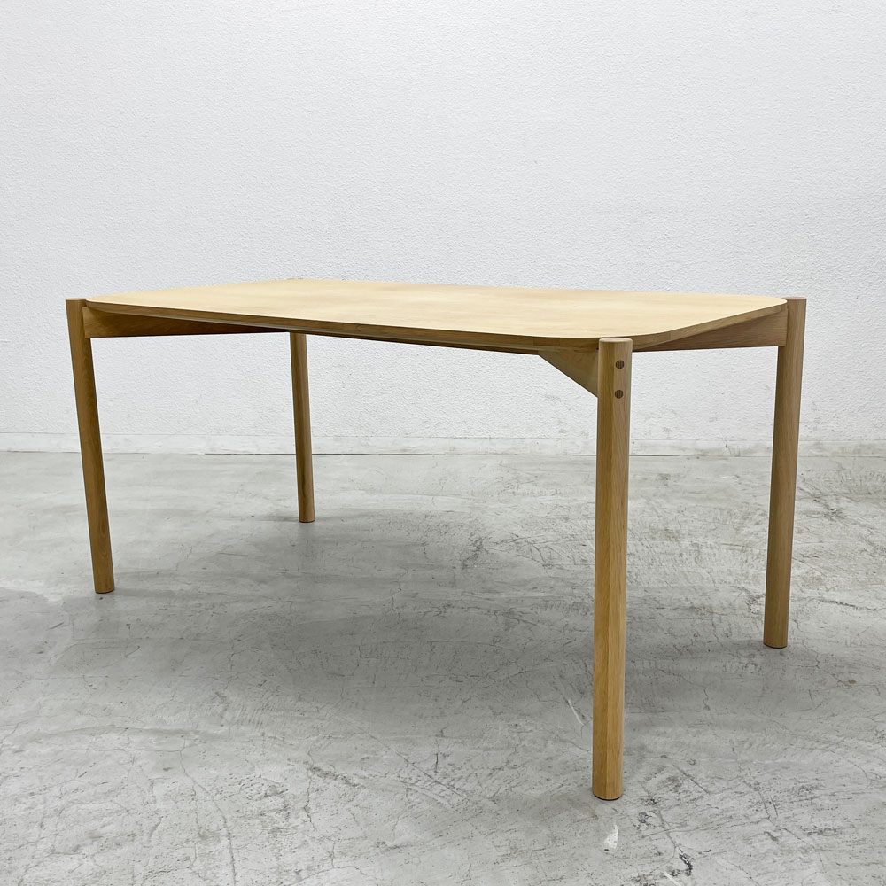 カリモクニュースタンダード Karimoku キャストール ダイニングテーブル CASTOR TABLE 150 国産ナラ材 ピュアオークカラー 定価145,200円 〓
