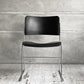 ハウ HOWE 40/4 サイドチェア SIDE CHAIR スタッキングチェア ミーティングチェア デビッド・ローランド David Rowland モダンデザイン A ♪