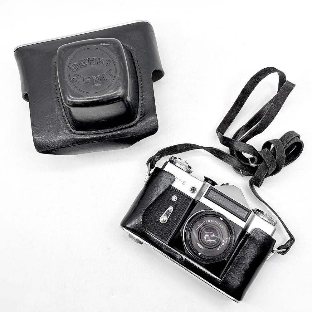 ゼニット ZENIT ゼニットE ZENIT-E 一眼レフカメラ 35mm ソビエト 旧ソ連 ロシア ビンテージ 現状品 ●