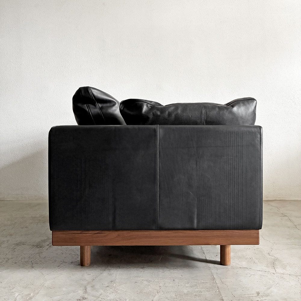 マスターウォール MASTERWAL デニッシュグランデ DANISH GRANDE SOFA 2シーターソファ ワンアーム 右片肘 W159cm ウォールナット無垢材 本革 ブラックレザー 定価￥753,500- 展示品 〓