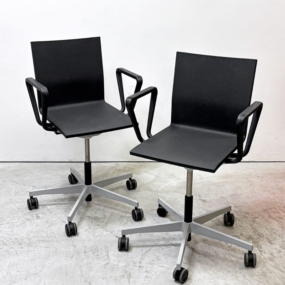ヴィトラ vitra ゼロフォー 04. スタジオチェア アームチェア ブラック マールテン・ヴァン・セーヴェレン 昇降機能 デスクチェア B ●