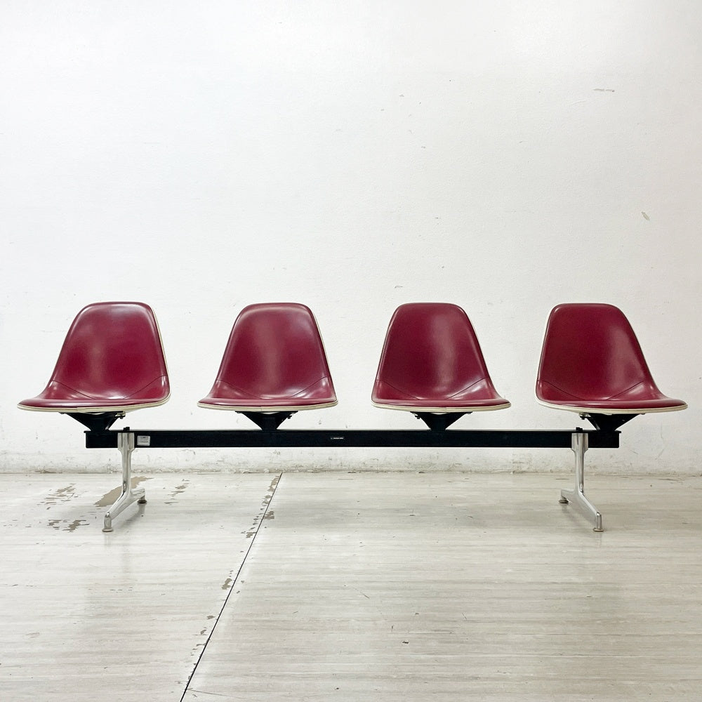 ハーマンミラー Herman Miller ビンテージ エアポートベンチ タンデムシート 4連 サイドシェル 3rd PVCレザー イームズ 希少 ●